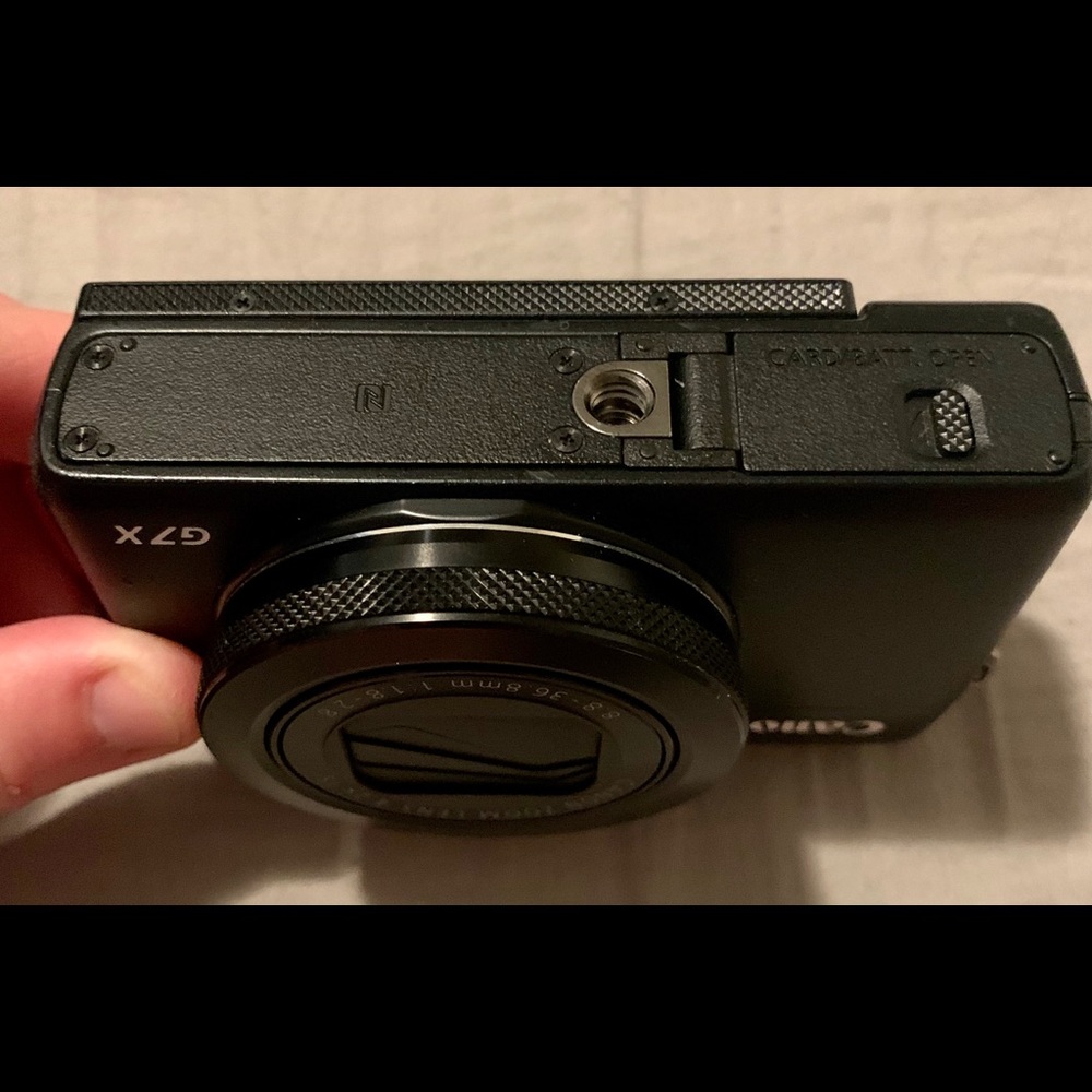 Canon Powershot G7X - Picture 3 of 12